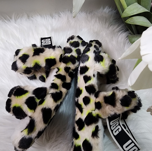 UGG Fluff Oh Yeah Slide Slippers Sandals Cheetah Leopard Print new - Picture 6 of 10